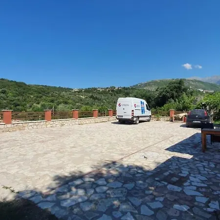 Ap 9 - Front Pool, Kitchen & Parking - Goro Appartement Himarë