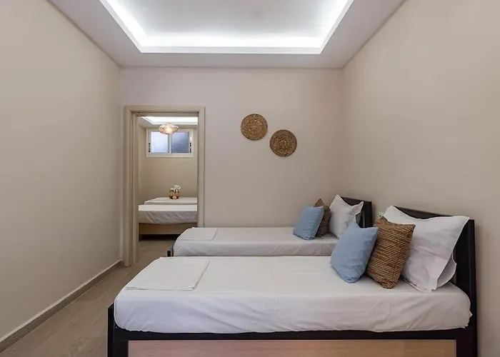 Apartament Ap 9 - Front Pool, Kitchen & Parking - Goro