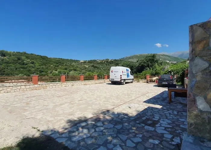 Ap 9 - Front Pool, Kitchen & Parking - Goro Apartment Himare