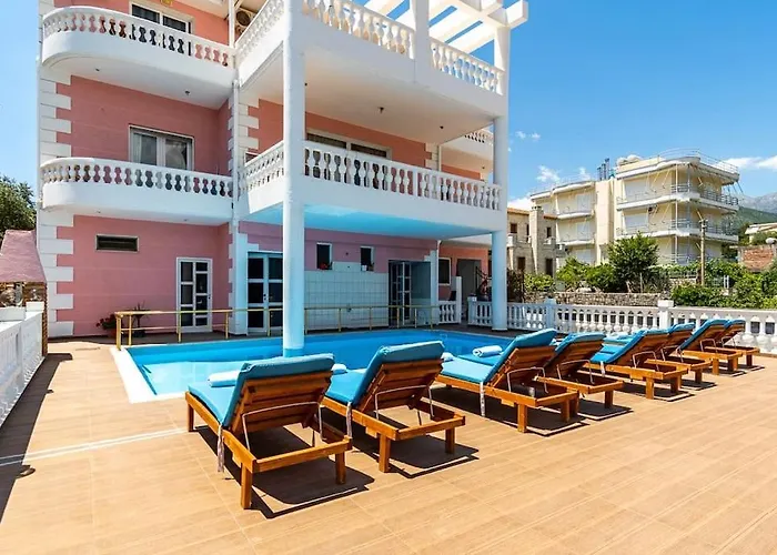 Apartment Ap 9 - Front Pool, Kitchen & Parking - Goro *